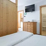 Adria מלון 3*