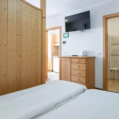 Adria Hotel 3*