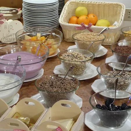 Adria Hotel 3*
